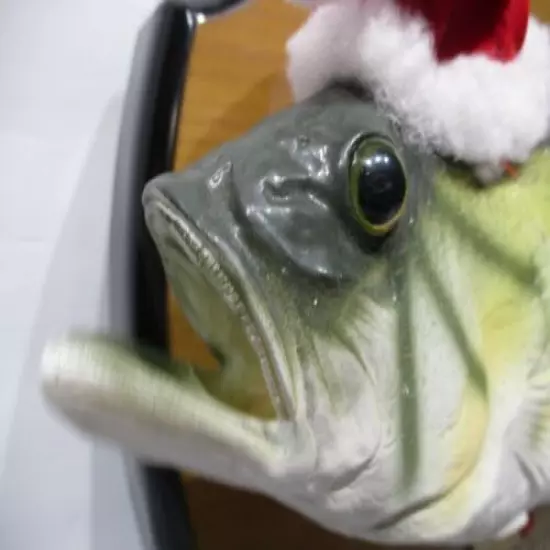 Gemmy Big Mouth Billy Bass Christmas Edition Jingle Bells Up On the Housetop