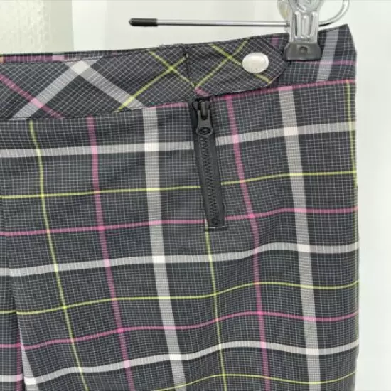 NVO Golf Ladies Shorts Size 8 Grey White Plaid