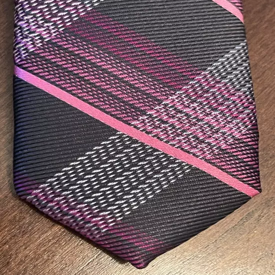 Apt. 9 Pink Black 100% Polyester Men’s Neck Tie Made In China