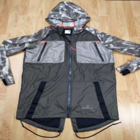 Under Armour UA Perpetual Print Parka Jacket Size Medium 1330961-221 $180 Camo