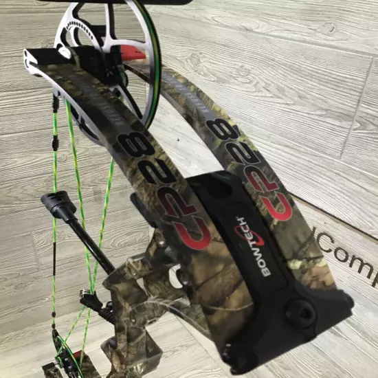 Bowtech CP28 Right Handed Mossy Oak 60-70lb 24.5"-30"