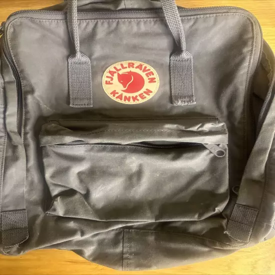 FJALLRAVEN Kanken Backpack Classic Gray Canvas Bag