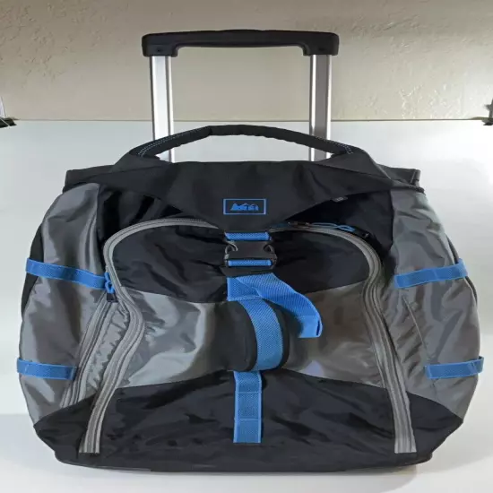 REI Explorer Expedition Wheeled Rolling Travel Duffel Bag Luggage Blue Black