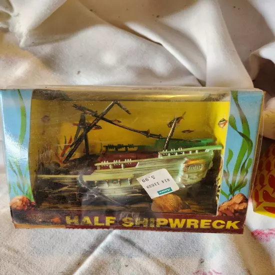 Penn Plax Vintage Action Half Shipwreck &Treasure Chest NIB Aquarium Decor Lot