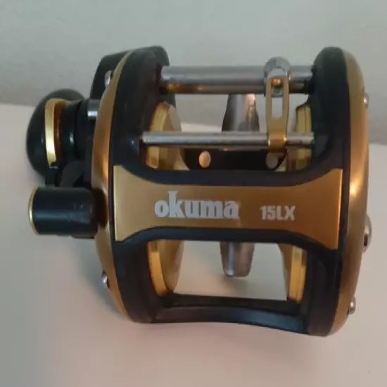 Left Hand Okuma Solterra 15LX Fishing Reel 4.2 to 1 Ratio Excellent Condition