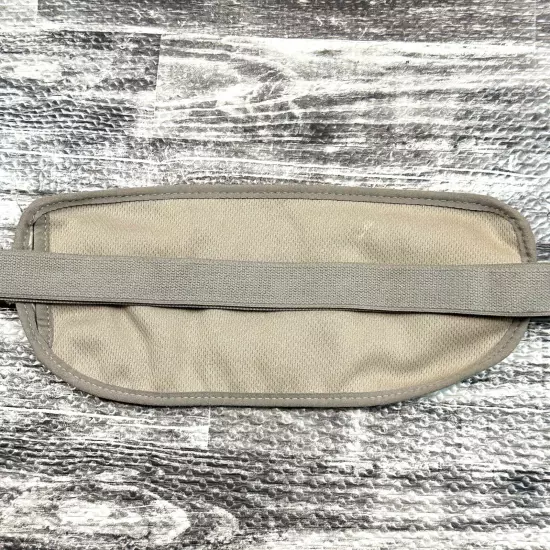 Eagle Creek Undercover Money Belt Travel Wallet in Beige 8.5”x4”