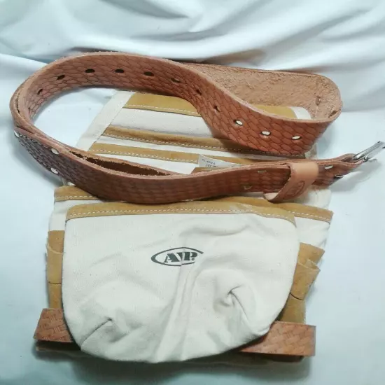  AWP Saddle Leather Work Belt 1L-603-L & AWP Cotton Finisher Pouch 1L-683-C1 Set