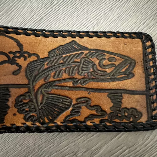 Vintage Hand Tooled Brown Leather Wallet Bifold Fish/Duck Lake Scene