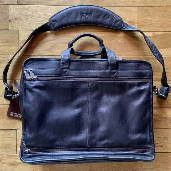 Tumi Leather Large Capacity Business Bag