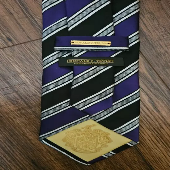 Donald J. Trump Signature Collection Necktie 100% Silk Tie 60"