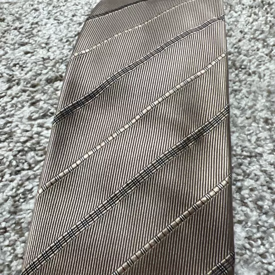 BURBERRY London 100% Silk Made In Italy Iconic Plaid Striped Necktie