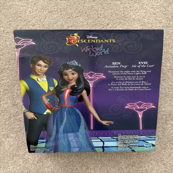 BRAND NEW DISNEY NEON LIGHTS BALL DESCENDANTS BEN & EVIE 2 PACK WICKED WORLD