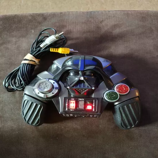 Star Wars Darth Vader Jakks Pacific 5-in-1 Plug N Play TV Game Tested and Works 