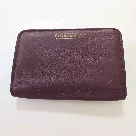 Coach Snap Closure Billfold Burgundy