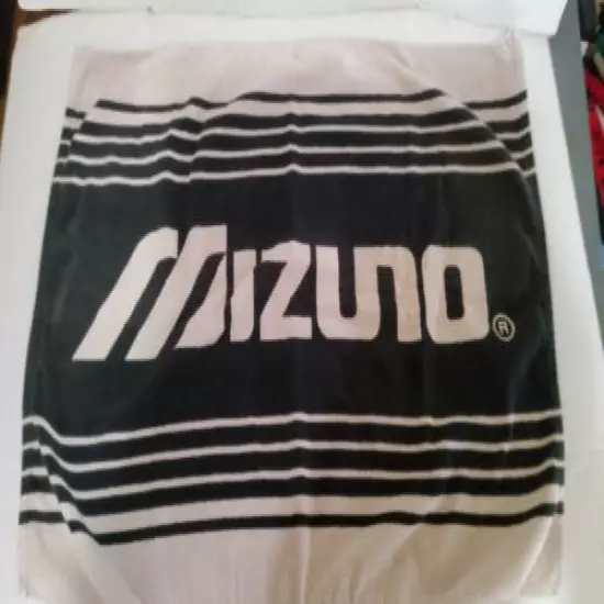 Vintage Mizuno Spell Out Golf Towel Gromet Black Tan Large 36.5 x 25 Sporting