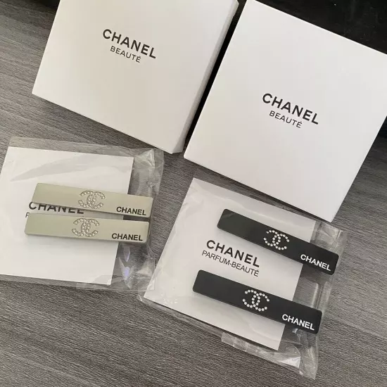 Chanel Beauty Hairpin / Chanel Hair Accessories