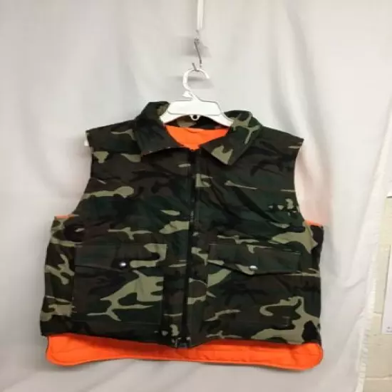 sports Afield reversible hunting vest large. V576