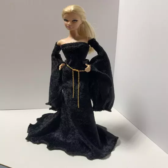 Black Panne Velvet Medieval Style Gown Set For Your 11.5” Fashion Doll