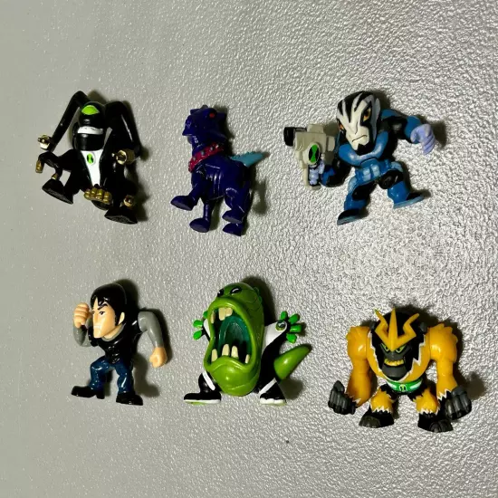 Ben 10 Birthday Cake Topper Featuring Ben 10 Characters and Decorative Pieces