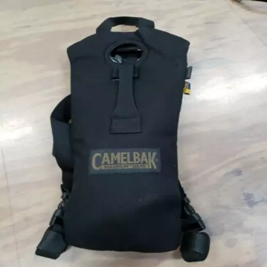 CamelBak 71000 ThermoBak 2.L /70 oz. Hydration Pack Black Used Bladder R3C