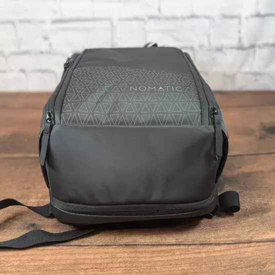 Nomatic Travel Pack Backpack 20L Tech Techie Carry-On Black (Damaged Zipper)