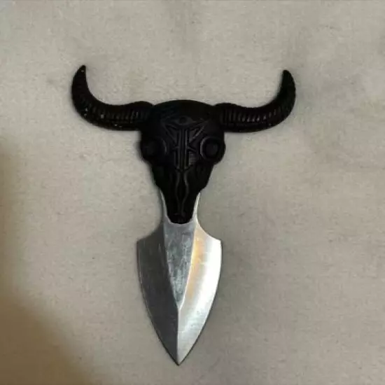 Neck Knife with Cattle Head Handle