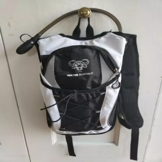 Water Buffalo Hydration Backpack Camping Hiking 2 Liter Bladder Bag NWOT