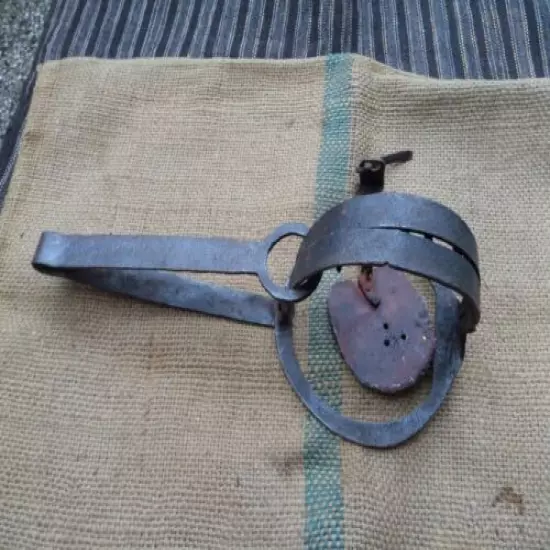 ANTIQUE VINTAGE WROUGHT IRON ANIMAL TRAP BLACKSMITH HAND FORGED