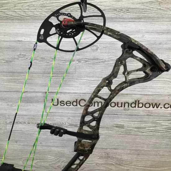 Bowtech CP28 Right Handed Mossy Oak 60-70lb 24.5"-30"