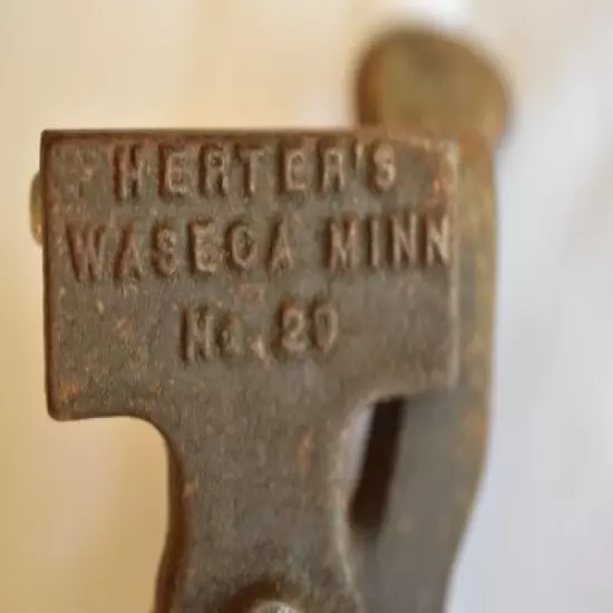 Vintage Herter's For Re-Wrapping Eyes Rods Fly Tying Tool Vise Clamp for Fishing