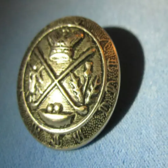 Vtg gold tone metal Royal Blackheath Golf Club (London) crest shank button