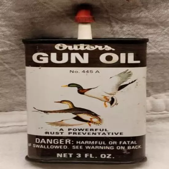 OUTERS GUN OIL TIN 445A WITH FLYING DUCKS PICTURED NICE PARTIAL CONTENTS 