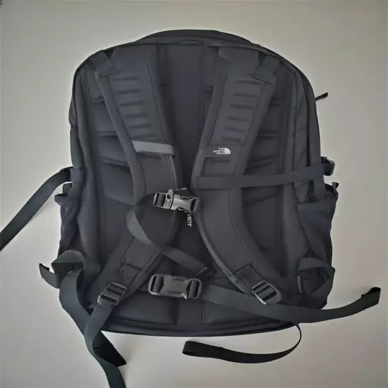 The North Face U Borealis Backpack TNF Black ONE SIZE New with Free shpping