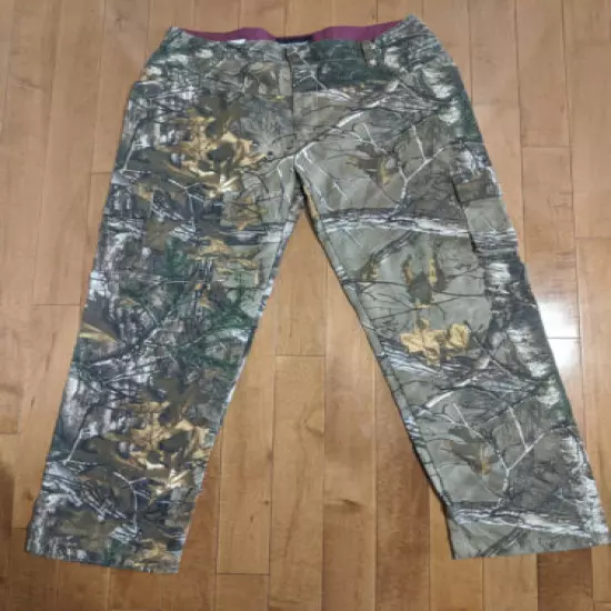 Womans XL 46-48 - Realtree Xtra Camo Outdoor Hunting Pants With Cargo Pockets