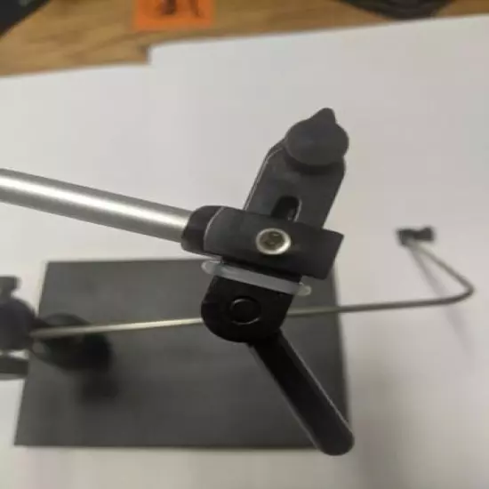 Pedestal Rotary Fly Tying Vise