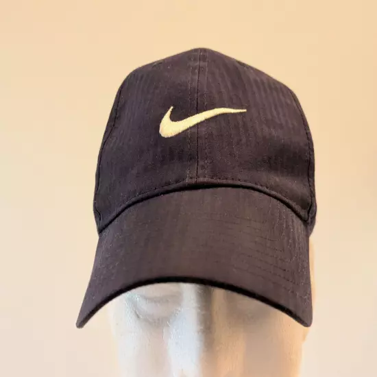 Nike DriFit lightweight Pinstripe Pattern Hat Baseball Cap Adjustable Strap Navy