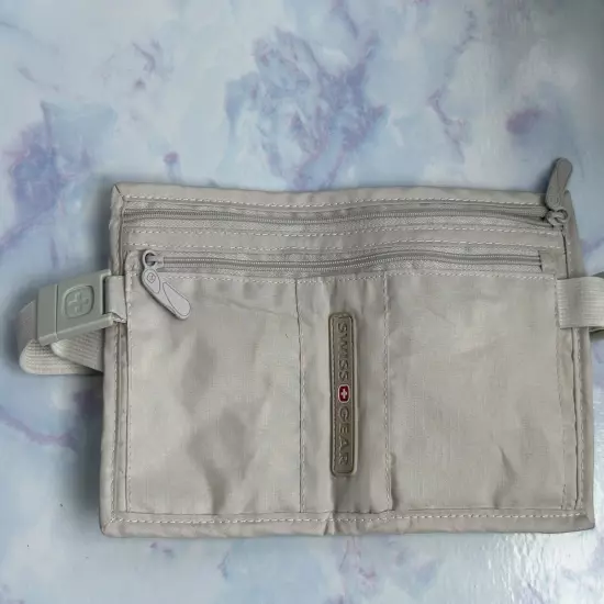 SWISS GEAR Travel Fanny Pack, Money Belt, Pouch, Zip Up Bag Ivory Durable