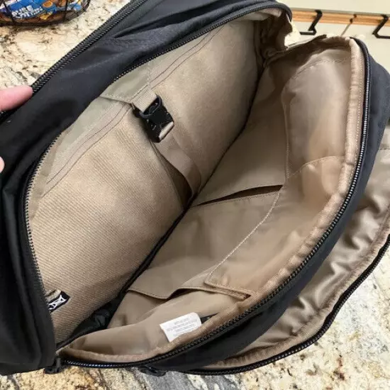 Old School Vertx Commuter Sling