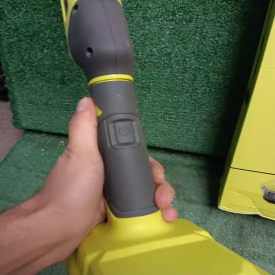 RYOBI 18-Volt Vortex Cordless Telescoping Power Scrubber (Tool Only)Used Lightly