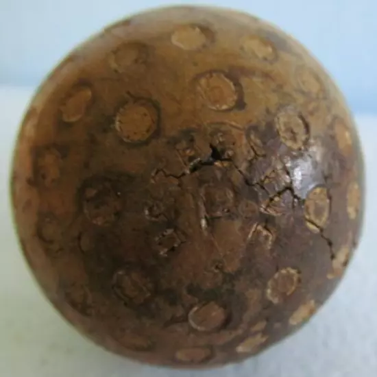 VINTAGE GOLF BALL- UNUSUAL DESIGN-P DETECTIVE W/CIRCLES SPACED FURTHER APART