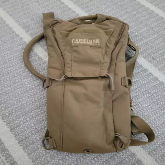 Camelbak Maximum Gear 3 Liter 100 oz M.U.L.E Hydration Pack Coyote Brown MULE