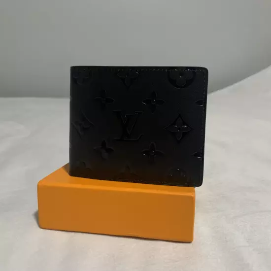 Louis Vuitton Mens Wallet - Glossy Black (Used / Pre-Owned)