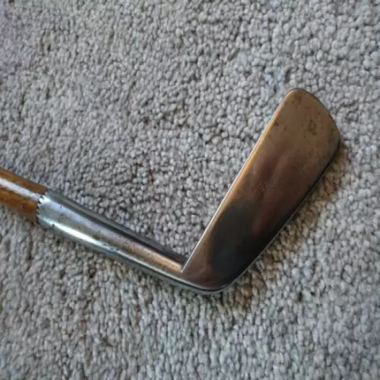 Gutty era cleek. antique hickory golf club