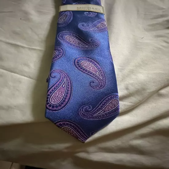 New MICHAEL KORS Mens Silk Tie Blue Paisley New Fashion MSRP $69.50 59x3.25