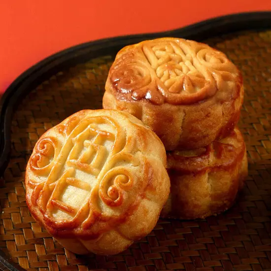 Cantonese mooncakes,five-nut mooncakes,red bean paste mooncakes, fruit mooncakes