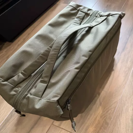 **RARE** Evergoods Transit Duffel Duffle 35L TD35 - OD Green