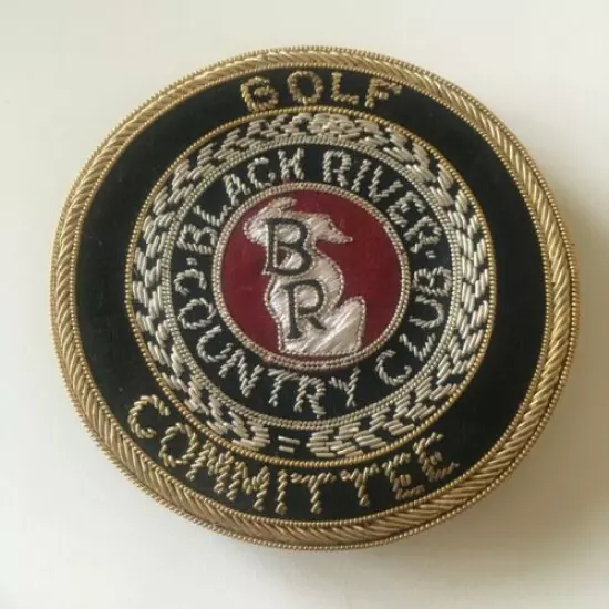 Vintage BLACK RIVER COUNTRY CLUB Golf Committee BADGE Pin CREST Port Huron MI