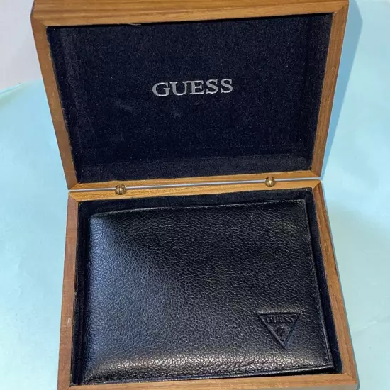 GUESS Men's Genuine Leather BILLFOLD Wallet Valet ~ BLACK- Wooden Box Case, NEW