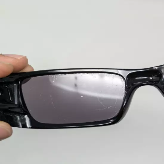 Authentic Oakley 009236-01 Valve Polished Black Sunglasses 60/16 133