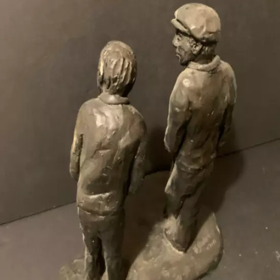 TWO GOLFERS SCULPTURE UNKNOWN ARTIST VINTAGE COLLECTIBLE H 9"